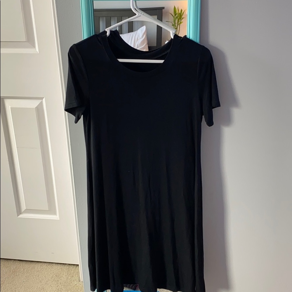 black t shirt dress